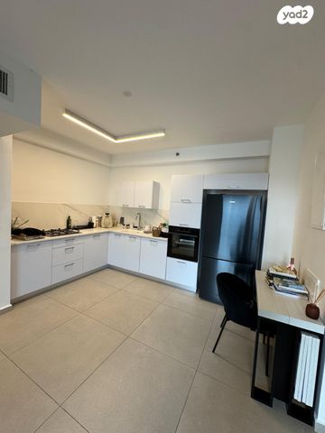 דירה, הנעורים, גן רש"ל, הרצליה