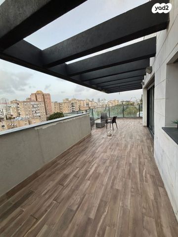 גג/ פנטהאוז, דרך עכו חיפה 150, מרכז העיר, סביניה, הוותיקה, קרית ביאליק