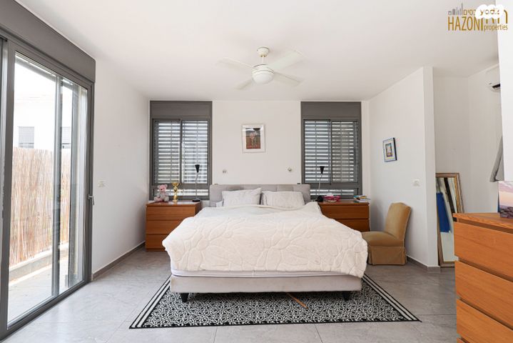 דו משפחתי, פרדס משותף, רעננה