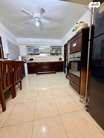 דירת גן, עכו