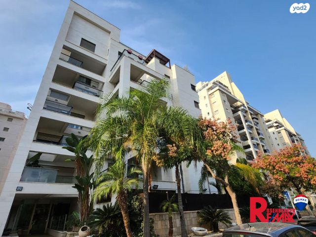 דירה, יצחק רבין 24, קרית רבין, חולון