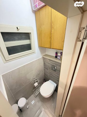 דירה, מרדכי אנילביץ', מרכז העיר, עכו