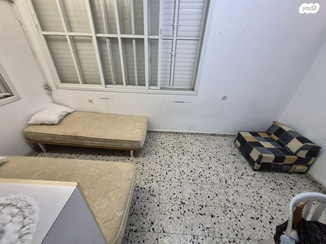 דירת גן, אחדות, פתח תקווה