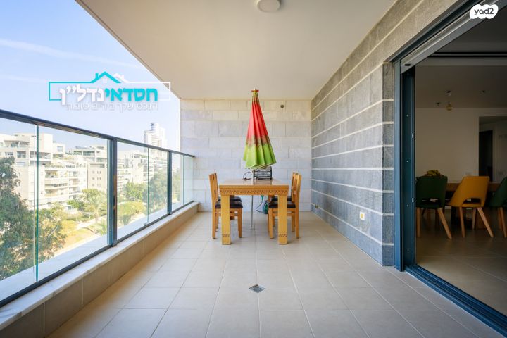 דירה, הנמל, נאות רבין, יבנה