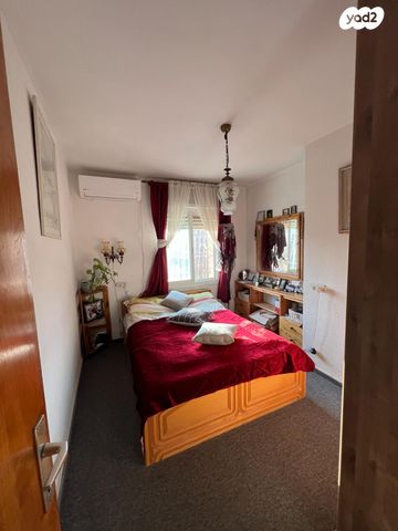 דירה, אנוסי משהד 19, ארמון הנציב, תלפיות מזרח, ירושלים