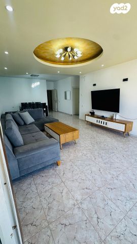 דירה, הצנחנים 32, קרית שמואל, טבריה