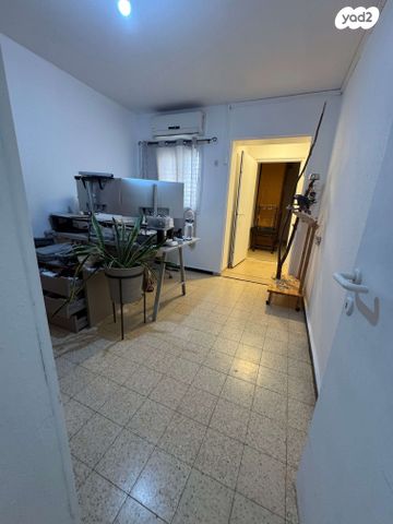 דירה, אבן גבירול, נאות אשכול, שדרות