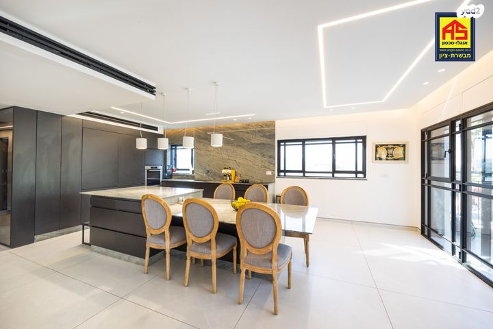 דירה, מבשרת ציון