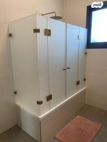 גג/ פנטהאוז, יצחק שמיר 9, נווה שרון / שער העיר, נתיבות