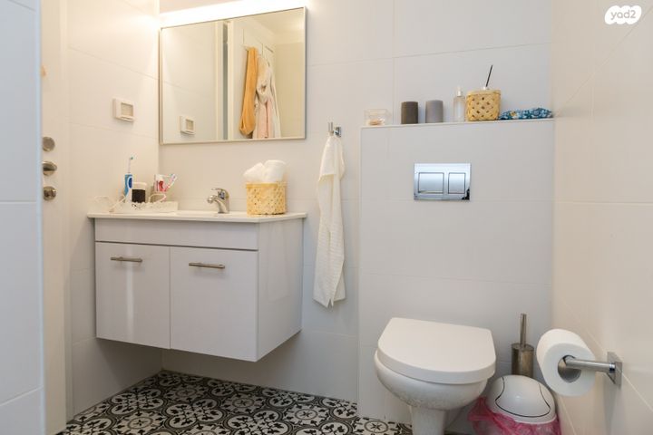 דירה, משגב עם 12, קרית שלום, תל אביב יפו