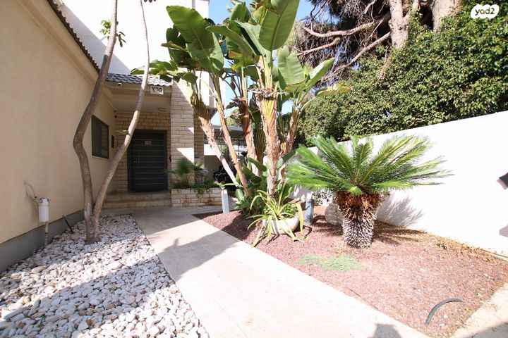 דו משפחתי, ורד, מוצקין הותיקה, קרית מוצקין