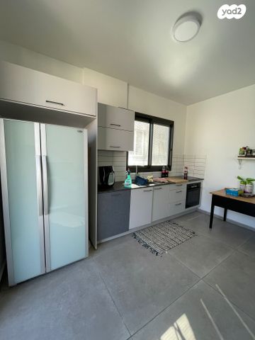 דירה, מטלון 80, נווה שאנן, תל אביב יפו