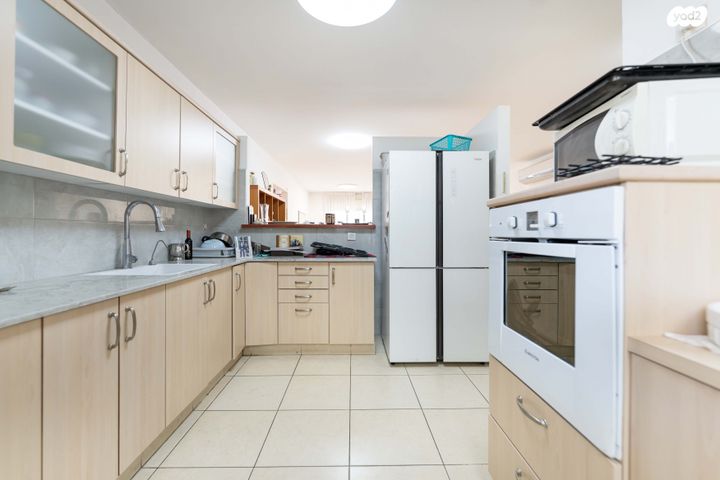 דירה, שמעון בן צבי 30, שטח 9, גבעתיים