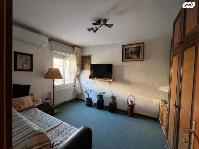 דירה, אנוסי משהד 19, ארמון הנציב, תלפיות מזרח, ירושלים