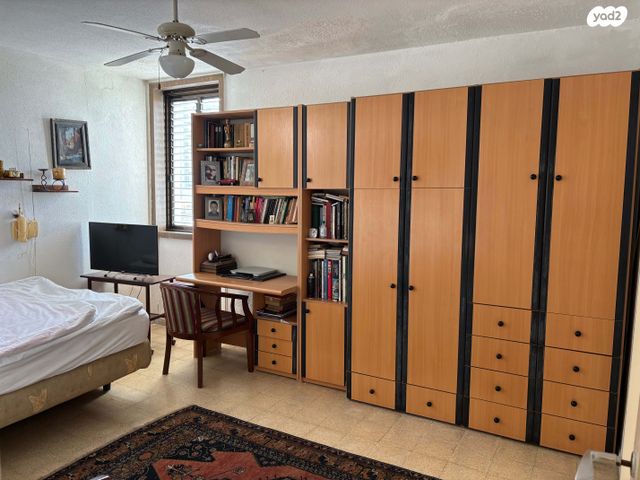 דירה, שאול הדדי, בת ים