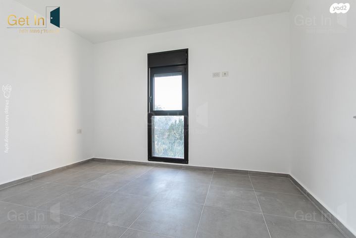 דירה, עמירם חרלף, אחוזה, חיפה