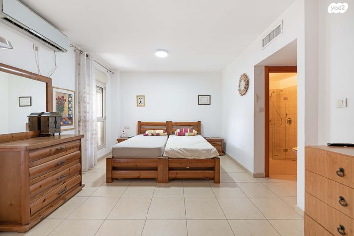 דירה, שמעון בן צבי 30, שטח 9, גבעתיים