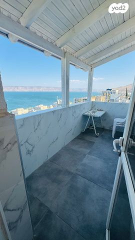 דירה, הצנחנים 32, קרית שמואל, טבריה