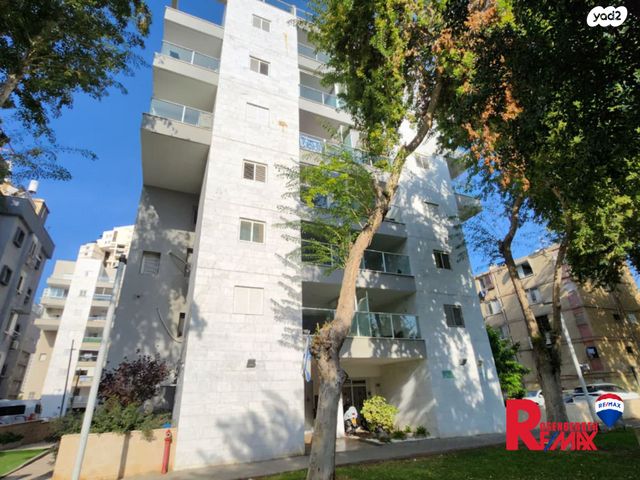 דירה, האורגים 16, הנביאים, בת ים