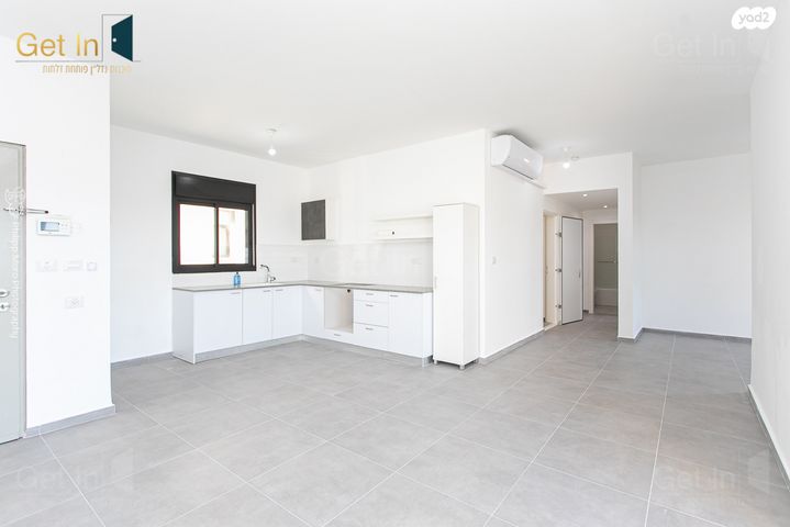 דירה, עמירם חרלף, אחוזה, חיפה