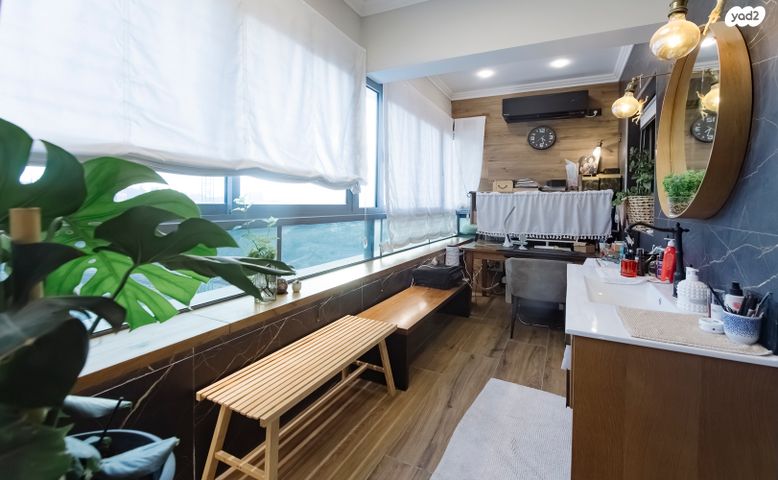 גג/ פנטהאוז, העלייה, בית שמש