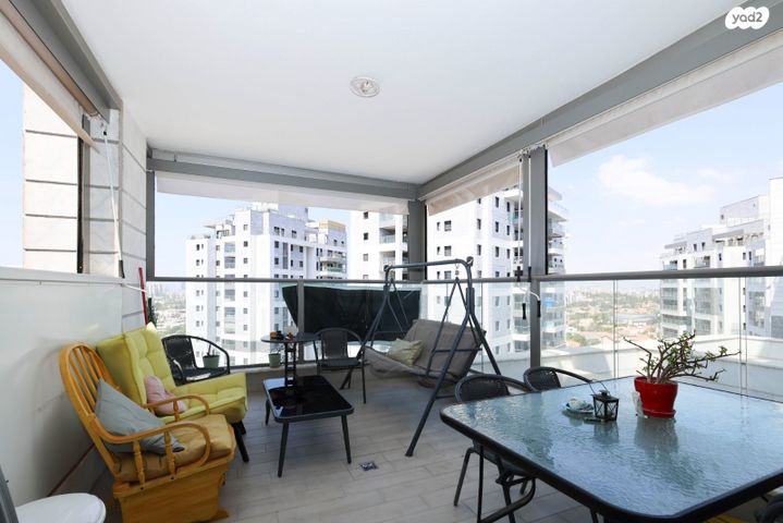 דירה, רועי קליין, רמת גן