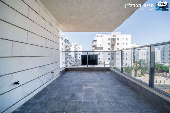 דירה, שדרות הרצל, נאות שמיר, יבנה