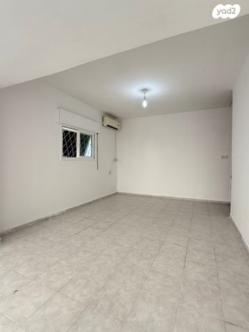 דירה, הפלמ"ח, אגרובנק, חולון