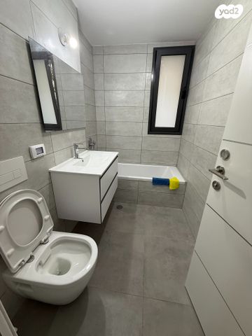 דירת גן, תרע"ד 6, שכונת הראשונים, רמת גן