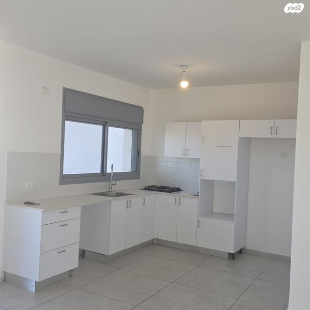 דירה, שדרות מנחם בגין, גבעת אולגה, חדרה