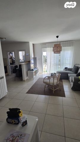 דירה, אלעזר מנחם גלרנטר, חומת שמואל, הר חומה, ירושלים