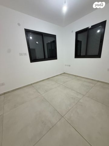 דירת גן, תרע"ד 6, שכונת הראשונים, רמת גן