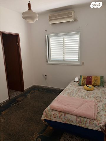 דירה, הוד השרון