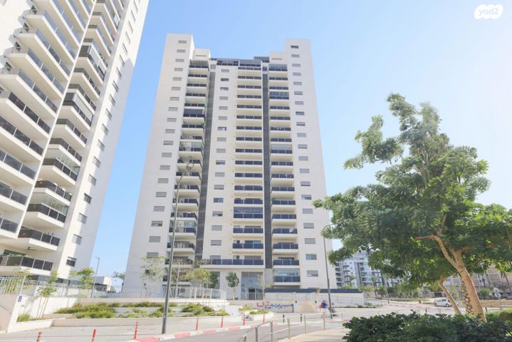 דירה, יצחק שמיר, גבעת הרקפות, קרית ביאליק