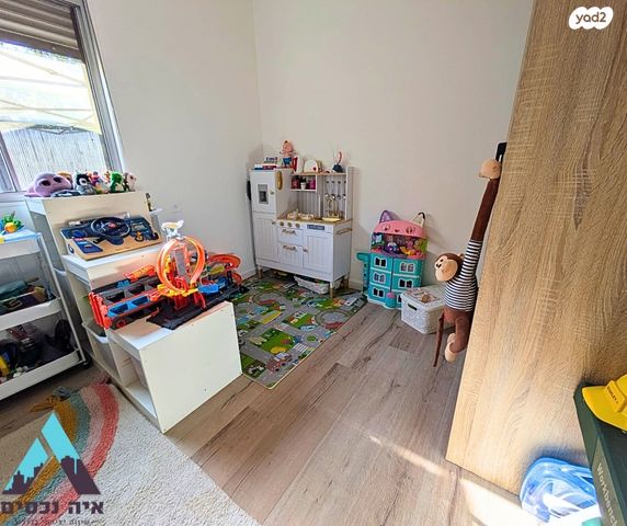 דו משפחתי, קציר