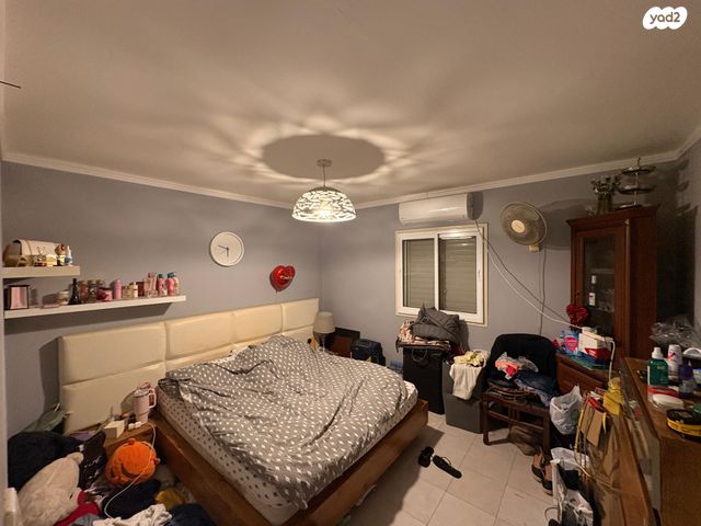 דירת גן, שלום צלח, פתח תקווה