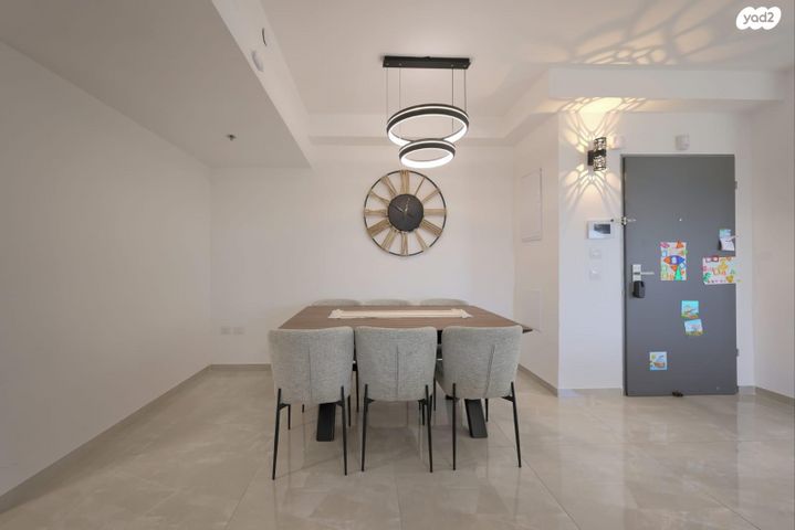 דירה, יצחק שמיר, גבעת הרקפות, קרית ביאליק