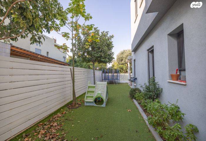 דו משפחתי, עתלית