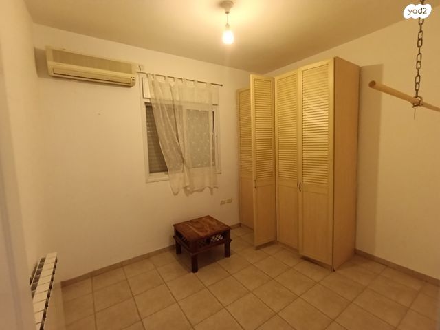 בית פרטי/ קוטג', צאלים, שירת הכפר, כפר ורדים