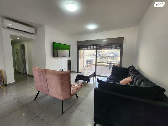 דירה, אודם 9, אבני חן, חריש