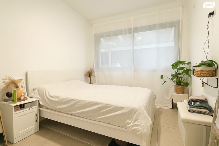 דירה, שדרות מנחם בגין 35, גבעת אולגה, חדרה