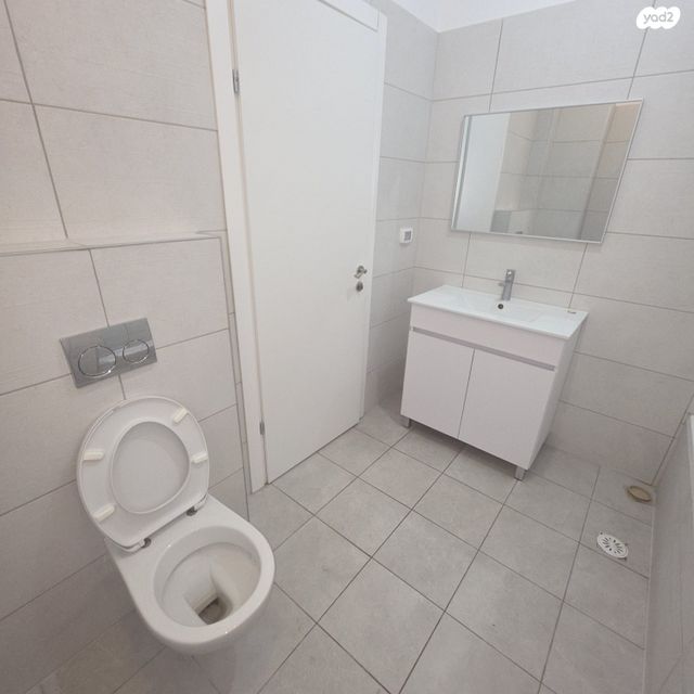 דירה, שדרות מנחם בגין, גבעת אולגה, חדרה