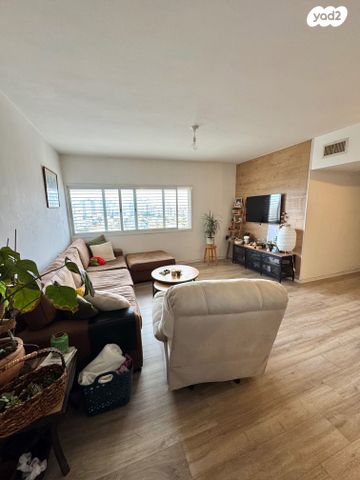 דירה, משה שרת, ברנע, אשקלון