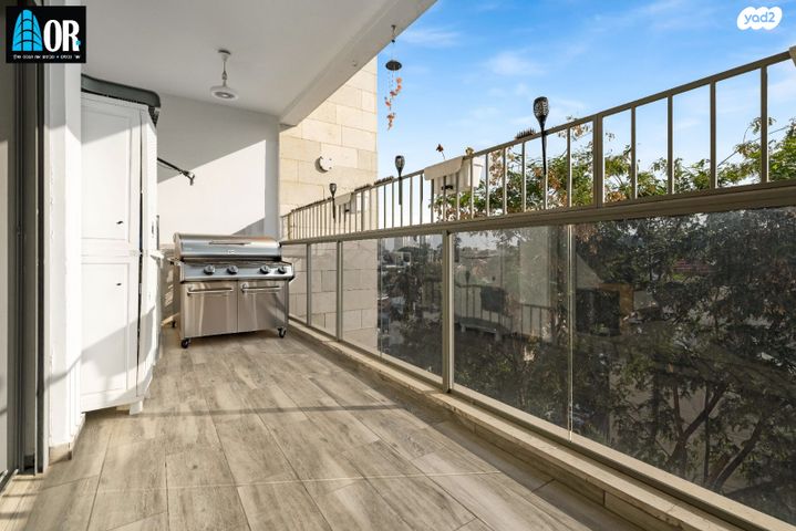 דירה, נאות בן גוריון, יבנה