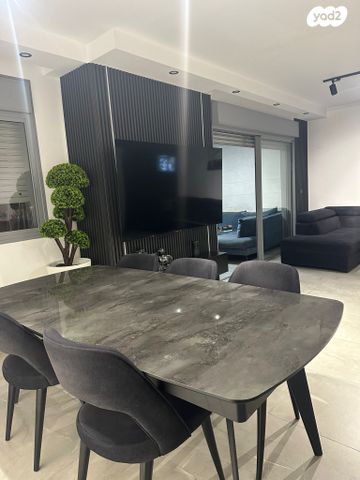 דירה, יוסי בנאי, קרית האמנים, מצליח, רמלה