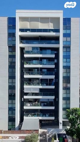 ז'בוטינסקי 4