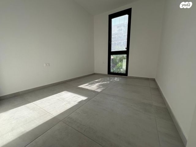 דירת גן, עלי מוהר, נווה זמר, רעננה