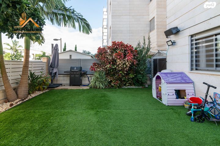 דירת גן, הנחשול, נאות רבין, יבנה