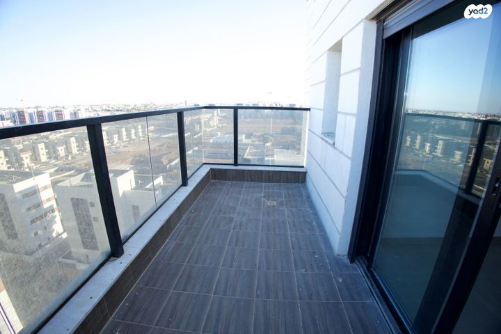 גג/ פנטהאוז, אריאל שרון, נווה שרון / שער העיר, נתיבות