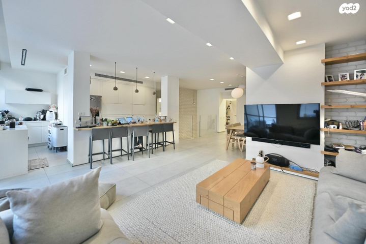 דירת גן, גני צהלה, רמות צהלה, תל אביב יפו